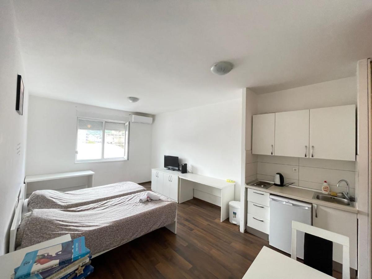 City Apartments โมสตาร์ ภายนอก รูปภาพ