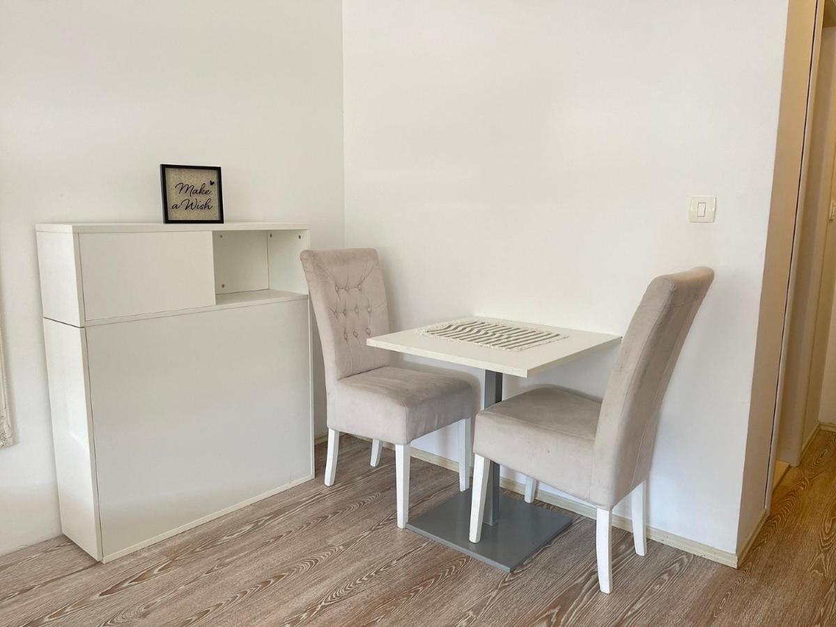 City Apartments โมสตาร์ ภายนอก รูปภาพ
